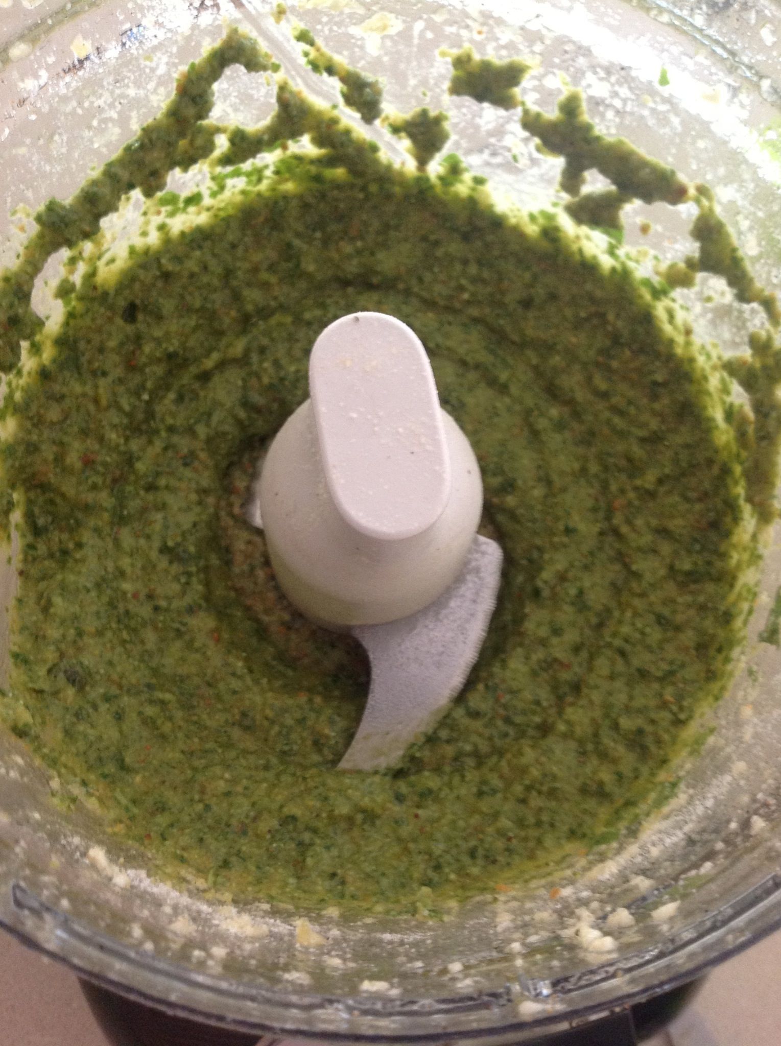 How to Make Homemade Pesto Sauce