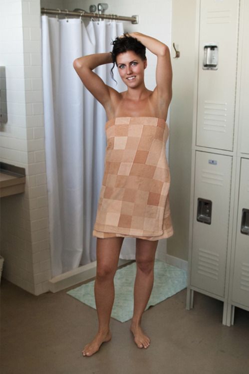Pixelated towel. SO FUNNY!