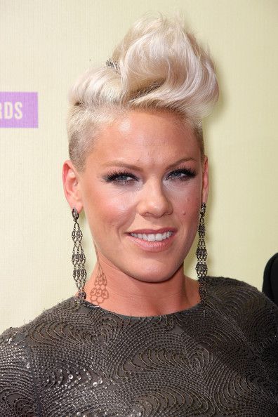 Singer Pink at the 2012 mtv awards – Bing Images
