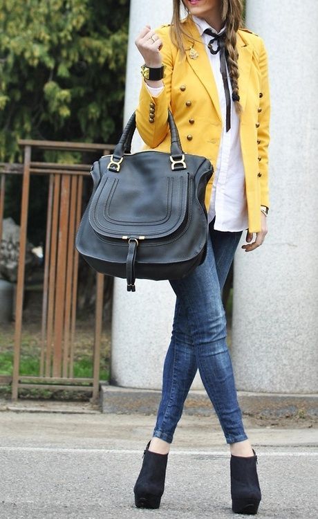 Street Chic – love the yellow blazer!