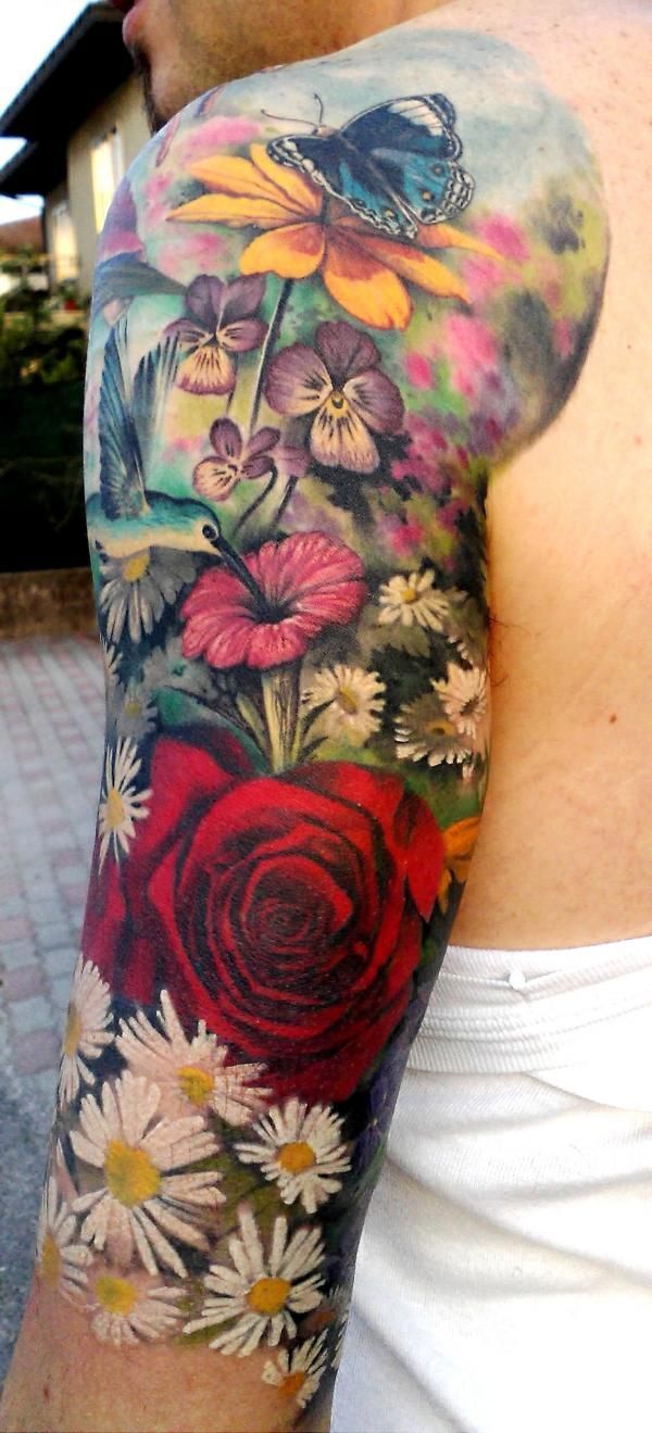 Tattoo by Matteo Pasqualin, very pretty colors, although I don't personally