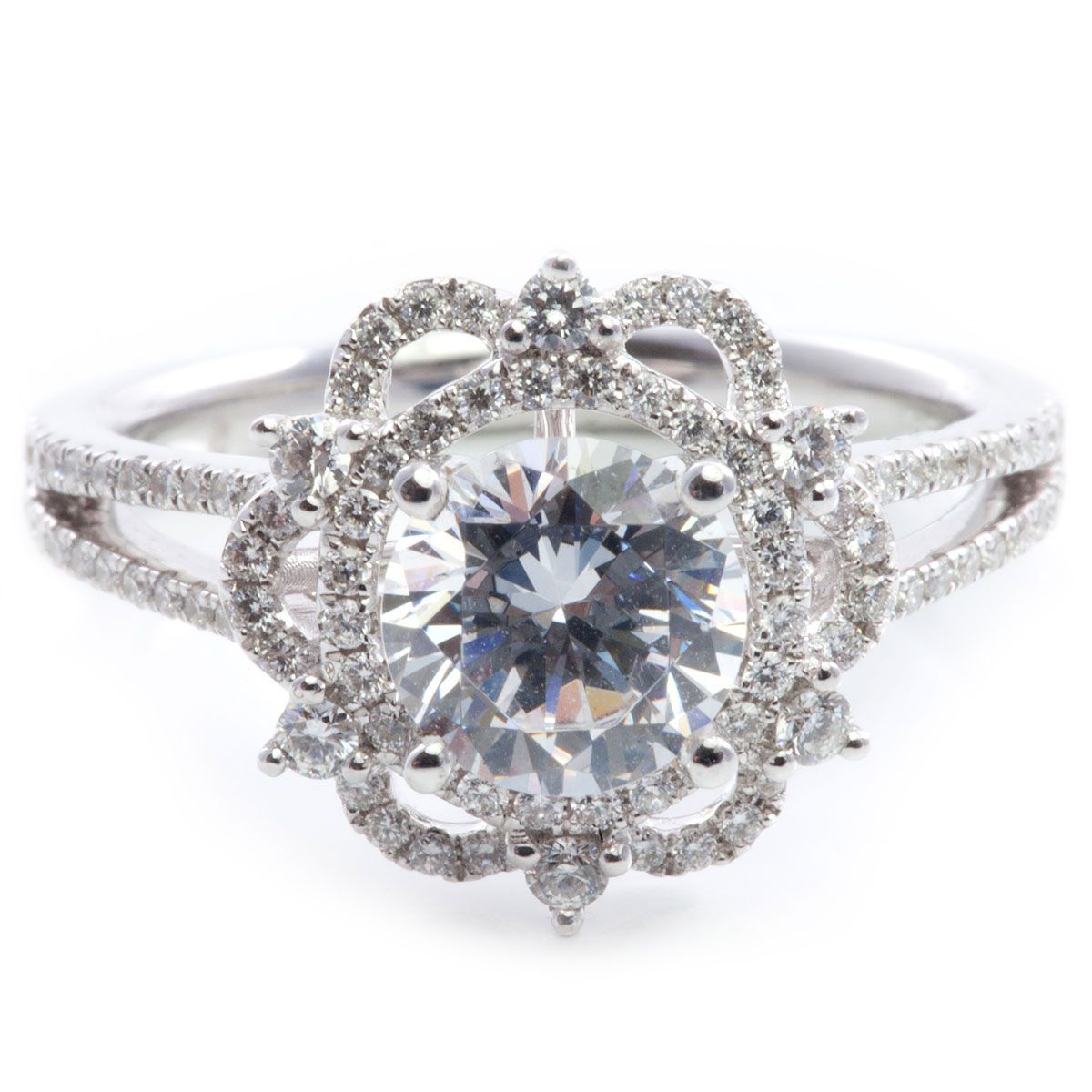 WOW!!! Only in my dreams lol. Vintage inspired 18K white gold engagment ring con