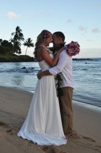 beach wedding in Hawaii