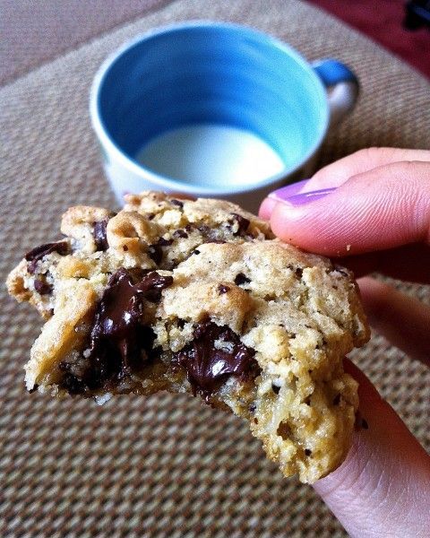 oatmeal coconut chocolate chip cookies