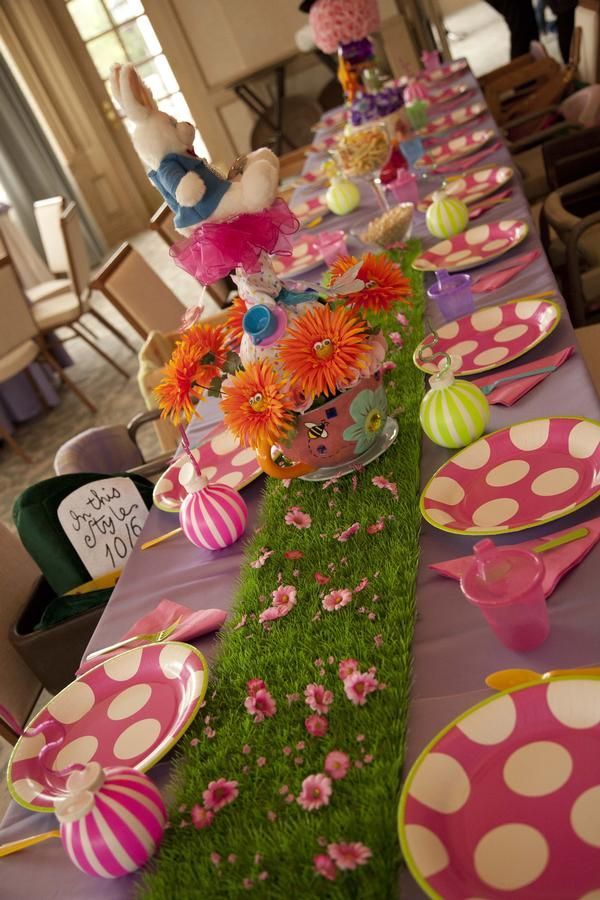 Alice in Wonderland party. I want one. :-). It's technically for a baby but