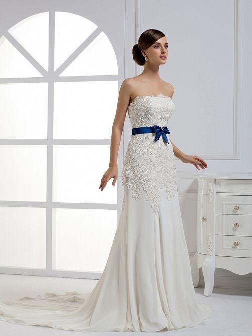 Beautiful Sleeveless with Natural waist wedding dress – SIMPLY GORGEOUS.