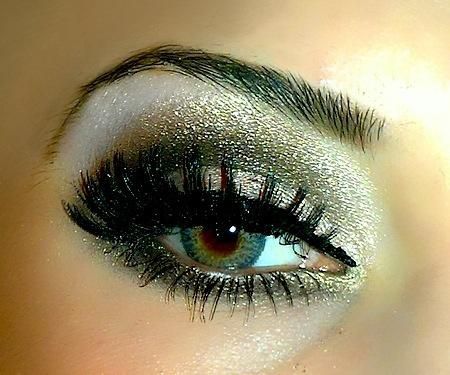 Eye makeup green with silver