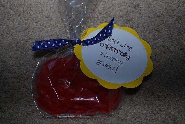 Goldfish in small clear party favor bag – add ribbon & tag “O-FISH-ally in __ gr