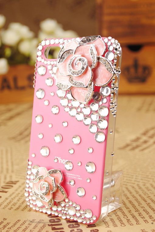 Gullei Trustmart : iPhone 4th Generation Flower Crystals Cover [GTM00537] – $31.
