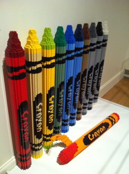 LEGO Crayon #crayon #writing #lego #sculpture #legoscupltuer