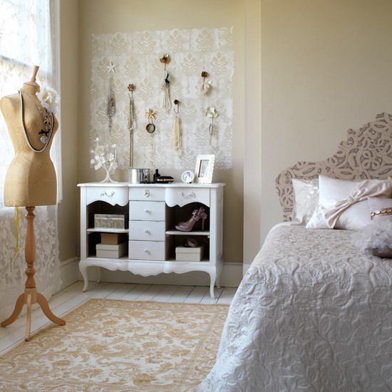 Love the lacey detail on wall with the textured headboard. And what bedroom woul