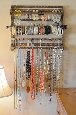 Nice idea for necklaces, earrings and bracelets…