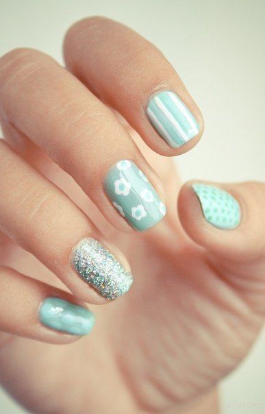 Oo I love this! Faith you should come over and get you're nails done on the