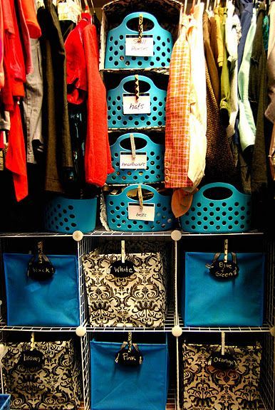 Organized Closet – wire shelves on the bottom/fabric pop-up bins