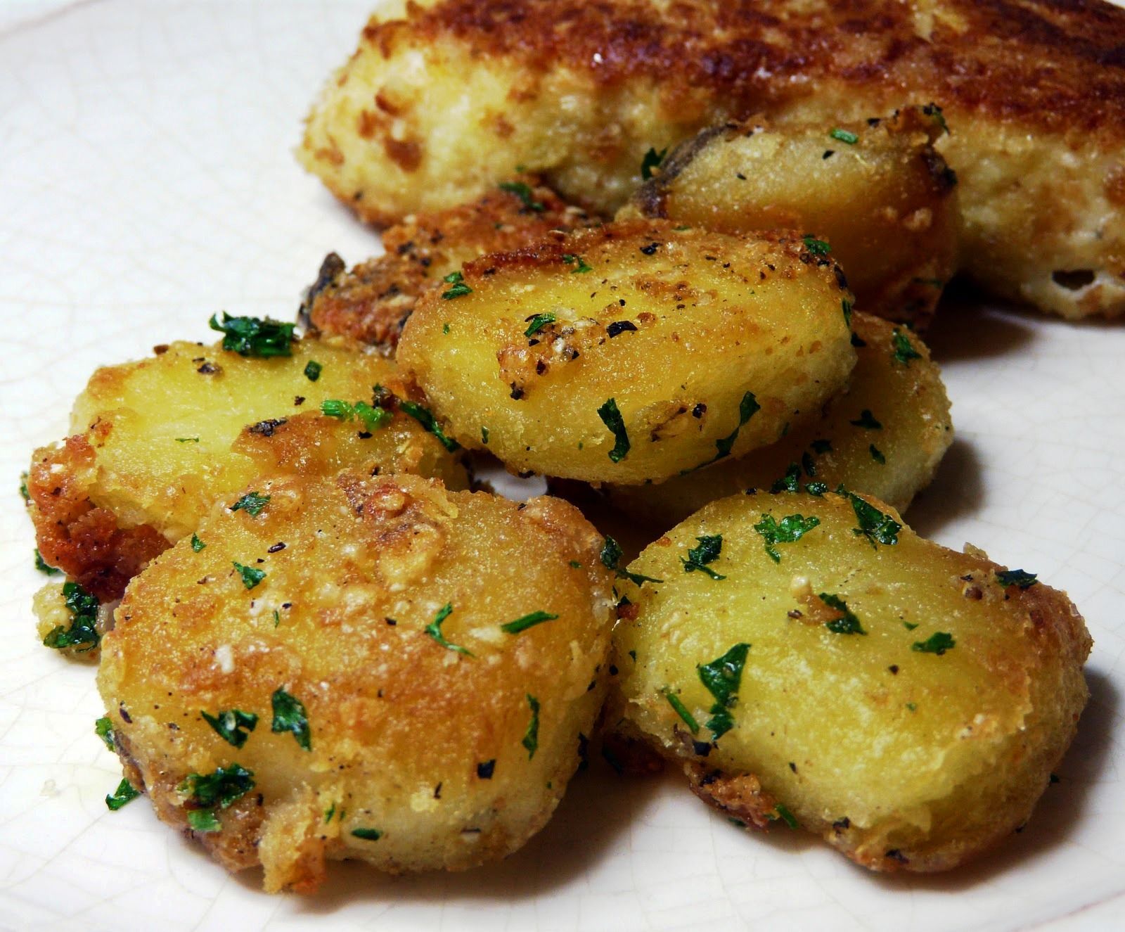 Parmesan Garlic Roasted Potatoes – Click for Recipe