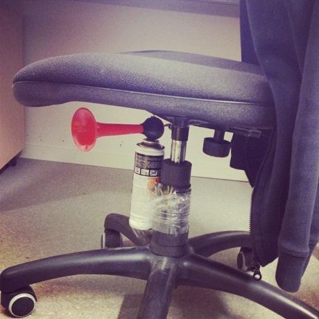 Perfect prank. perfect senior prank.–Tried this on friday and it worked like a