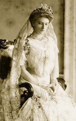 Queen Elizabeth's mother-in-law. Princess Alice of Battenberg (1885-1969) wa