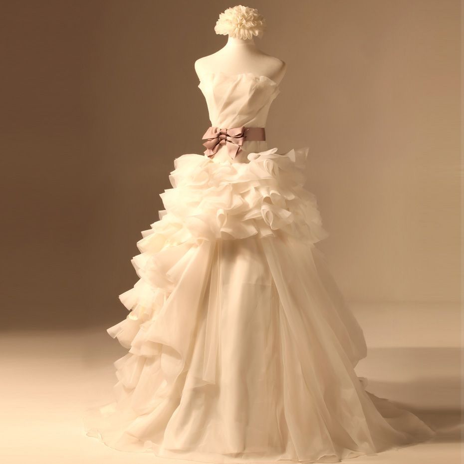 Strapless Princess Organza wedding dress  Love this!