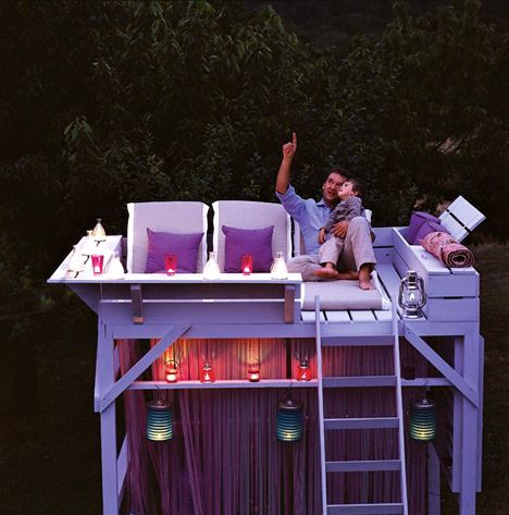 Turn an old bunk bed into a star gazing tree house