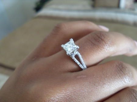 What a beautiful solitaire princess cut ring :)