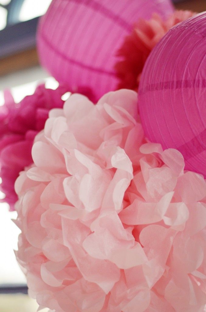 party decor – shades of pink – poms and lanterns
