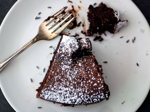Lavender-Earl Grey Flourless Chocolate Cake | Serious Eats