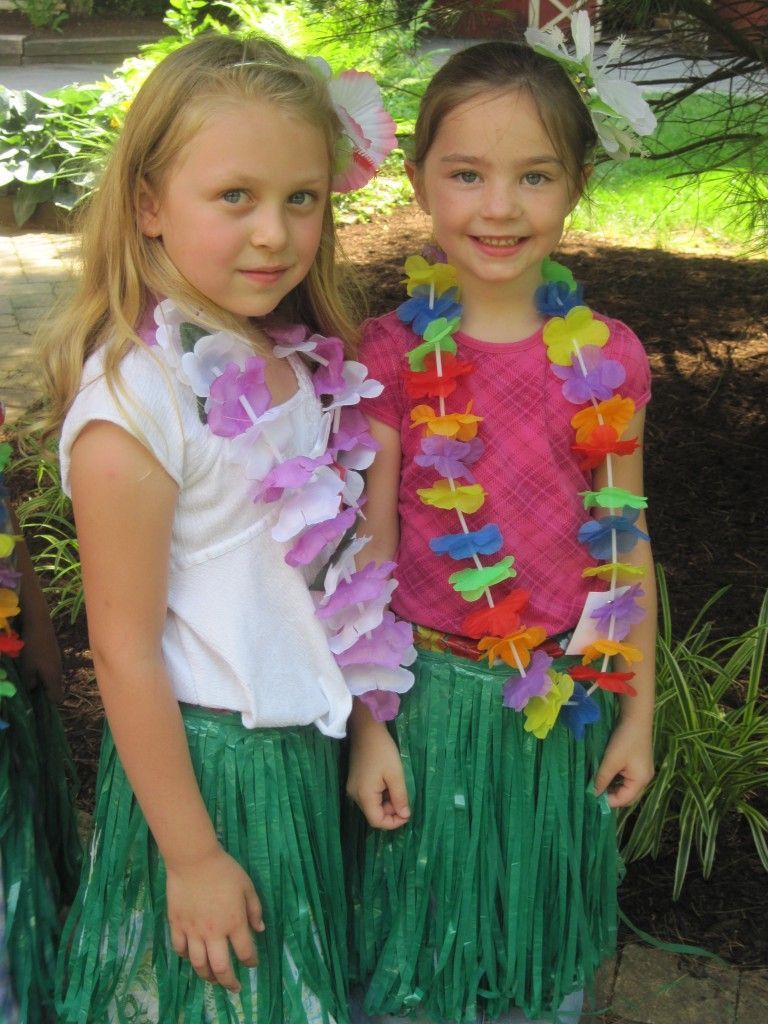 Luau Birthday Party Ideas – Even the party games followed the theme. The kids en