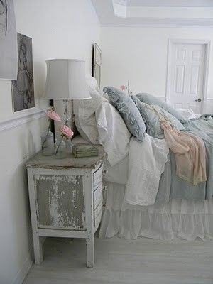 Shabby chic bedroom.  #shabby #chic #bedroom #home #decor