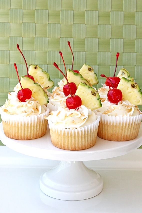 Summer Cupcake Recipe Roundup! Pina colada cupcakes