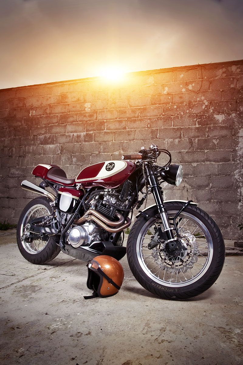 A beautiful Yamaha XT600Z transformation by Christian Moretti of Plan B Motorcyc