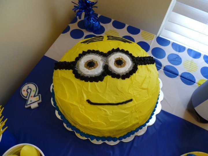 Despicable Me Minion Cake – My daughter's 2nd birthday party theme was Despi