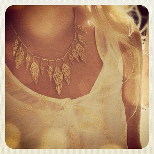 Feather Love #feathers #necklace #jewelry #gold #organic #pretty #chloeandisabel