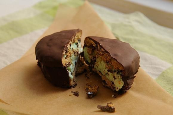Mint Chocolate Harbor Bars // AMAZING #summer #dessert #recipe
