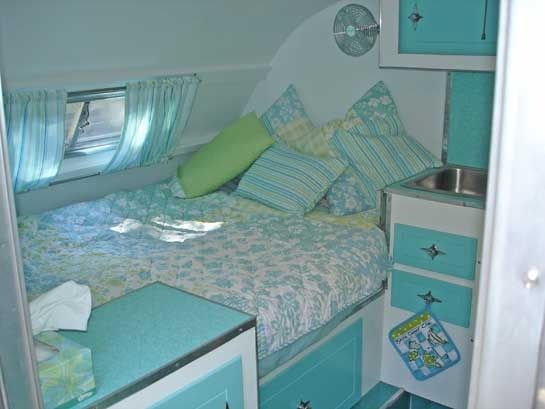 Constantly Constance: Vintage Campers ~ love the color…really love the color
