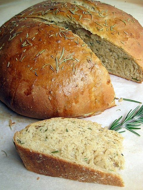 crockpot…Rosemary Olive Oil Bread. Like Macaroni Grill. Simple easy recipe for