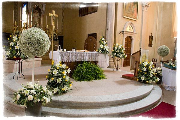 Church Wedding Decorations - Flower Arrangements -   Decoration for the church.