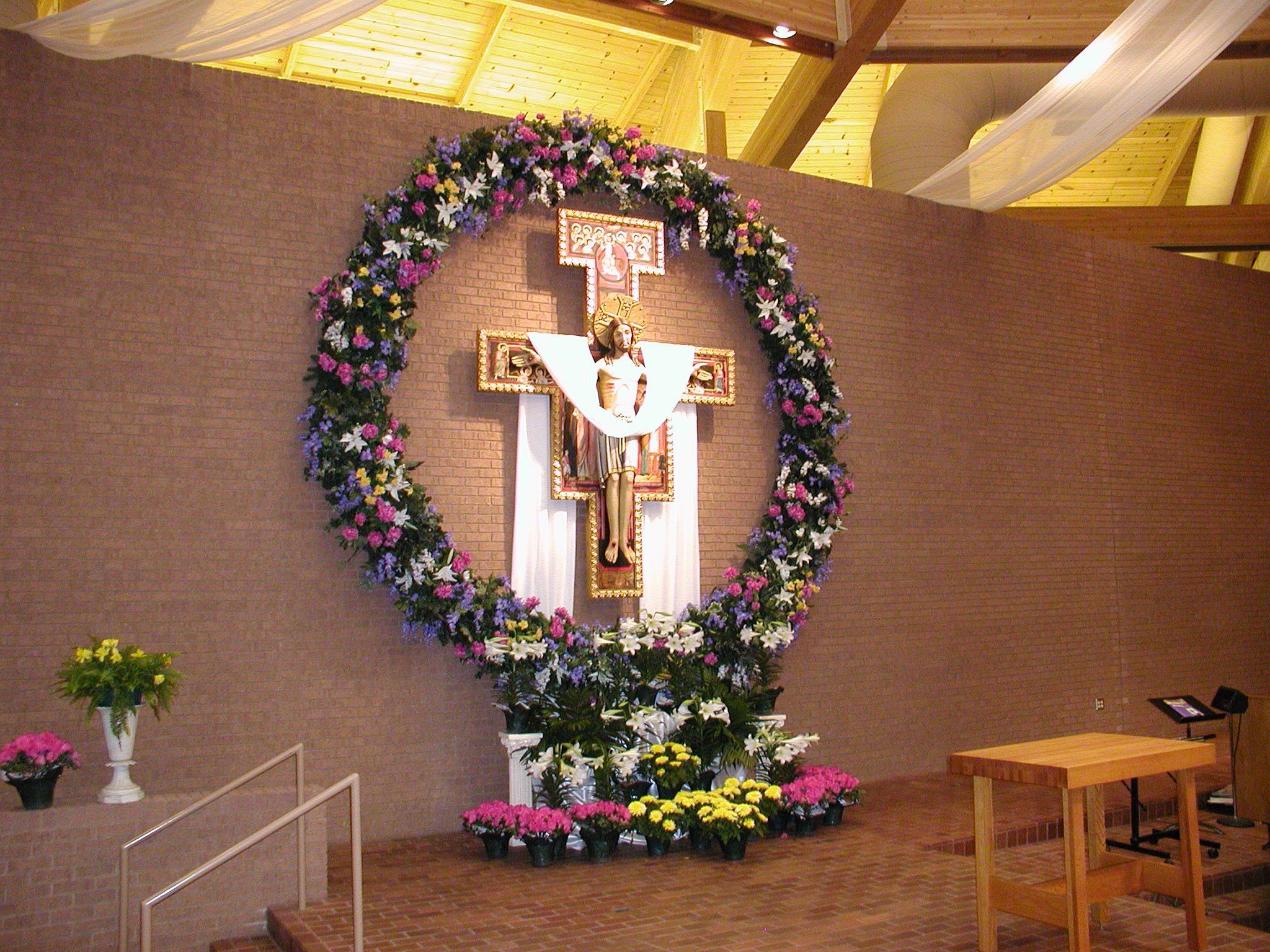 Ideas For Decorating Catholic Altar For Advent -   Decoration for the church.