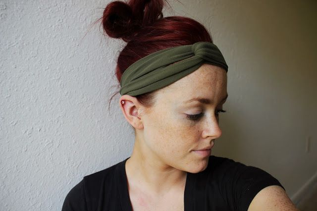Love this DIY headband! I HAVE to try this.