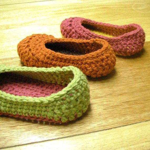 Love this pattern, comfy slippers you can stuff in your purse when heading out t
