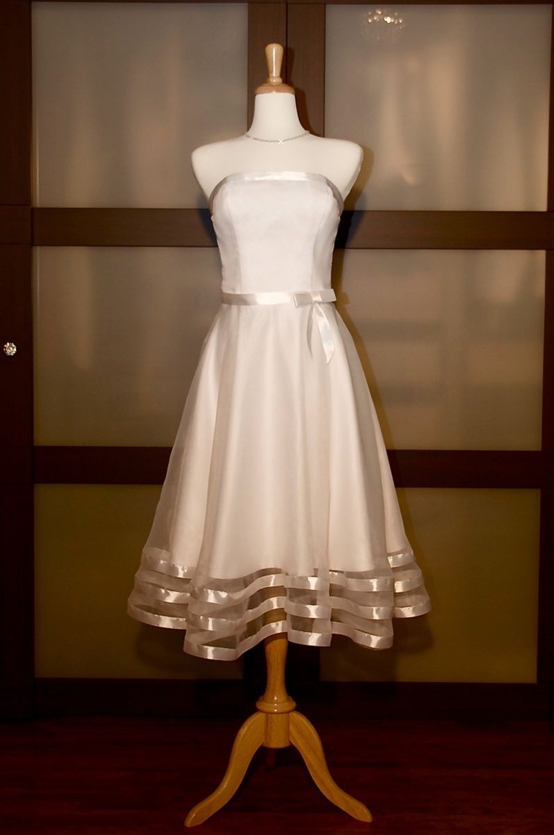 Simple strapless tea-length dress