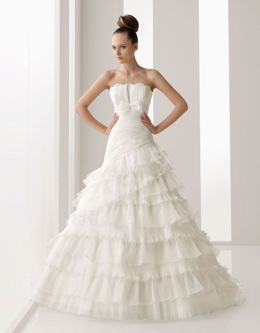 Strapless A-line organza bridal gown