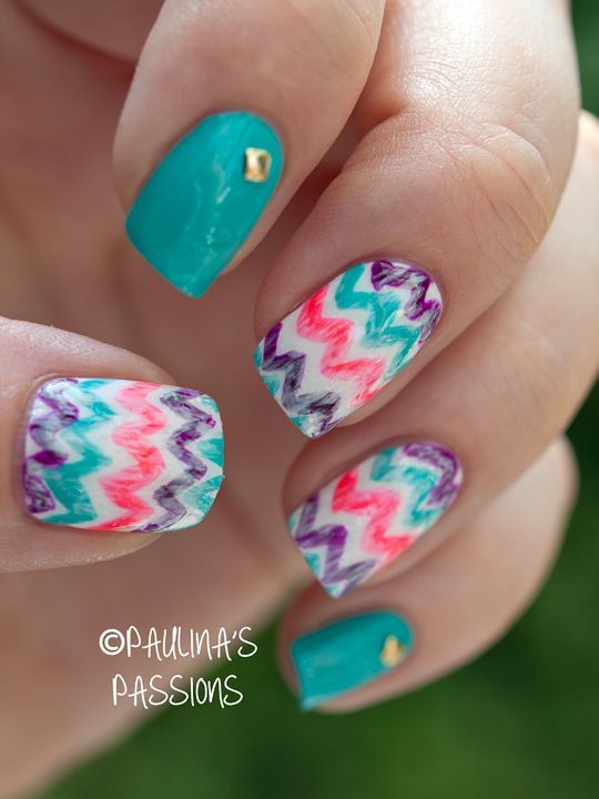 Washed-out chevron nails.