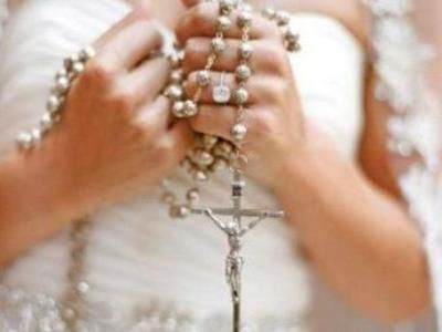 7 Tips on How to Plan a Catholic Wedding.  Also, I love this picture, want to ta