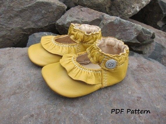 Baby Shoe Pattern Ruffled MaryJane Shoes PDF Sewing Pattern with tutorial