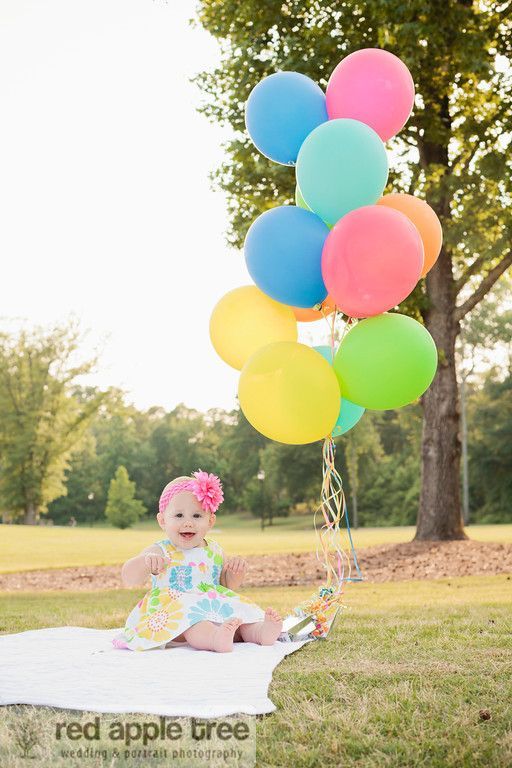 birthday girl! red apple tree photography: Twins First Year