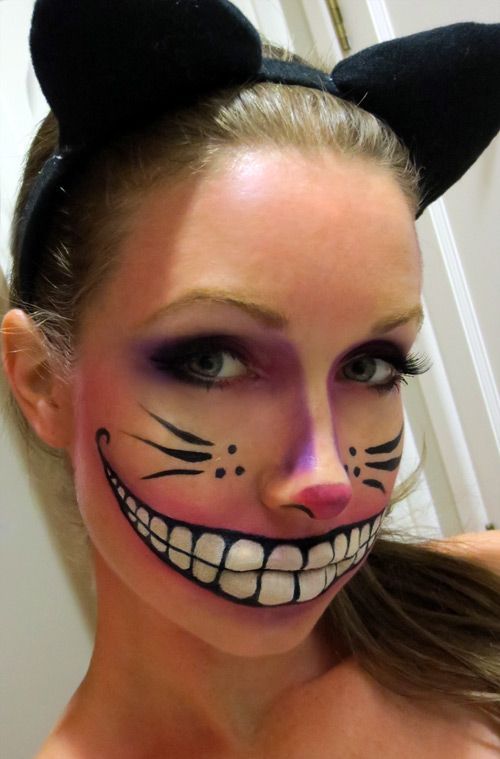 Cheshire Cat makeup… this is pretty awesome