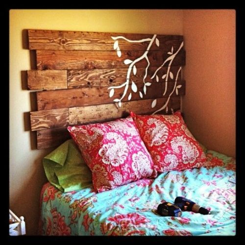 DIY Headboard   Stain diff colors and keep it square instead of offset. No flowe