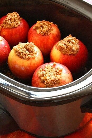 fall recipe: crockpot baked apples. these would make the house smell amazing.