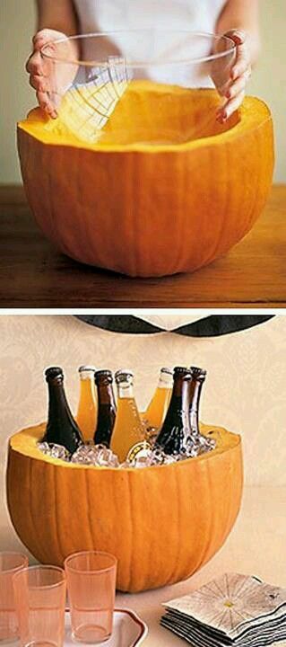 Halloween Ice Bucket! Great party idea,  it will surprise your guests.  Make sur