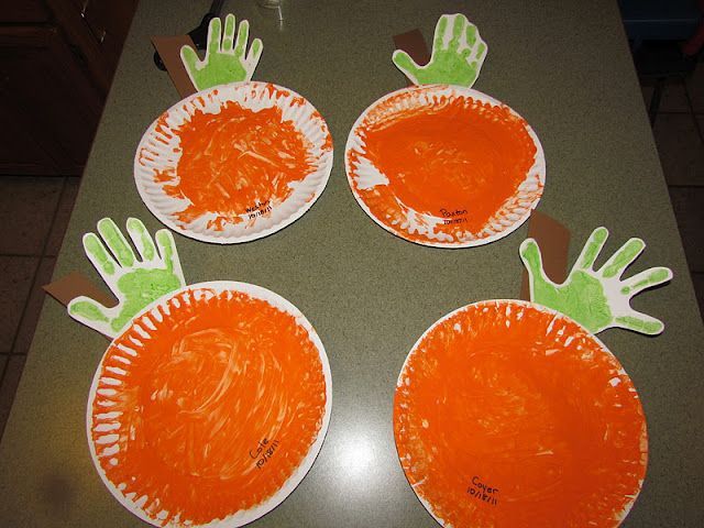Handprint pumpkins – cuteness!!  Love this for Pre-K  the Kinders!!